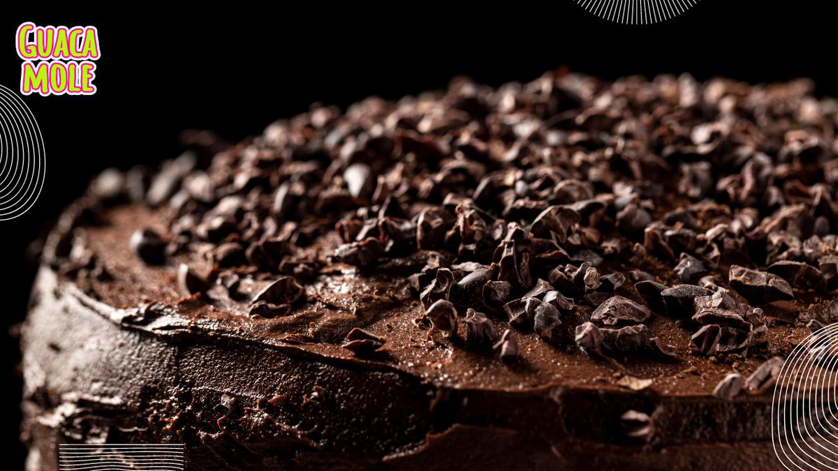 Pastel de chocolate. | Para los amantes de lo panoso y chocolatoso te traemos esta espectacular receta. (Freepik)