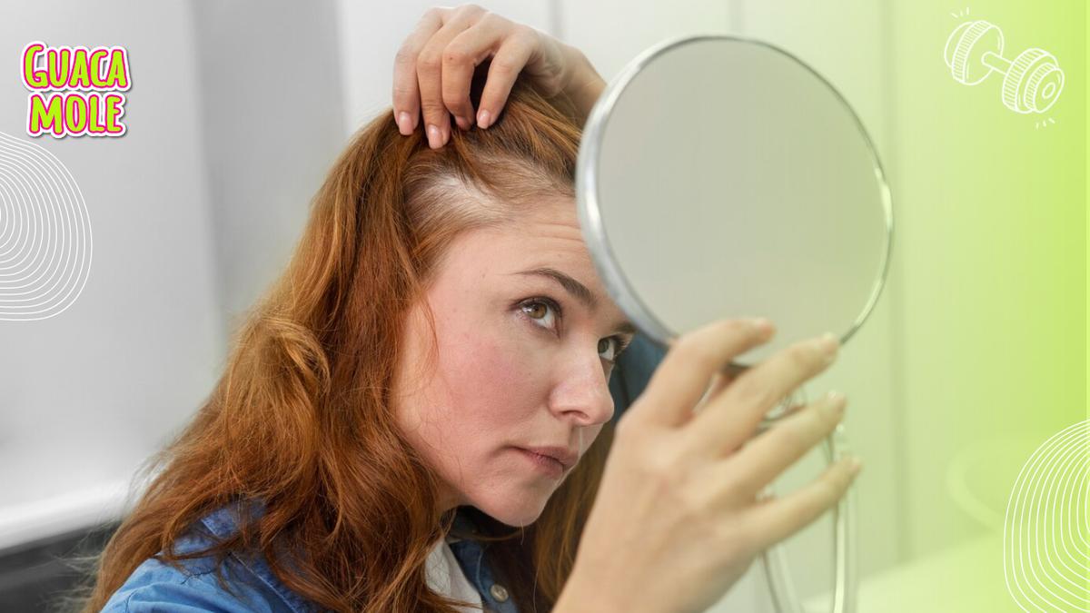 Alopecia por peinados | A la próxima que te vayas a peinar, considera esta información para prevenir la caída de cabello. (Freepik)