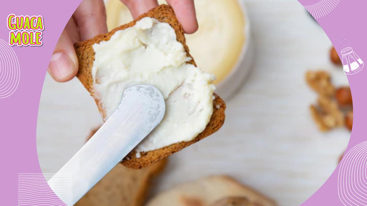 Mantequlla receta | La mantequilla se utiliza en una gran variedad de platos, desde tostadas y galletas hasta pasteles y salsas. (Freepik)