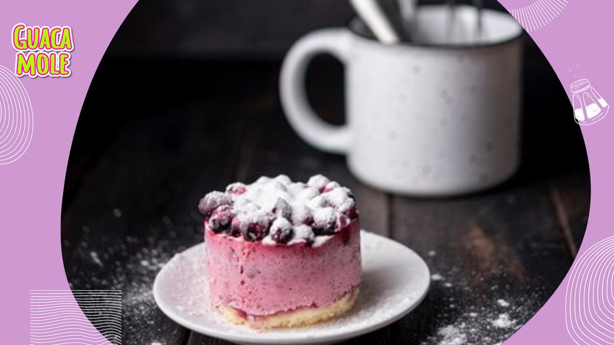 pastel en taza | La receta, además de ser sencilla, es muy exquisita. ¡Anímate a hacerla! (Freepik)