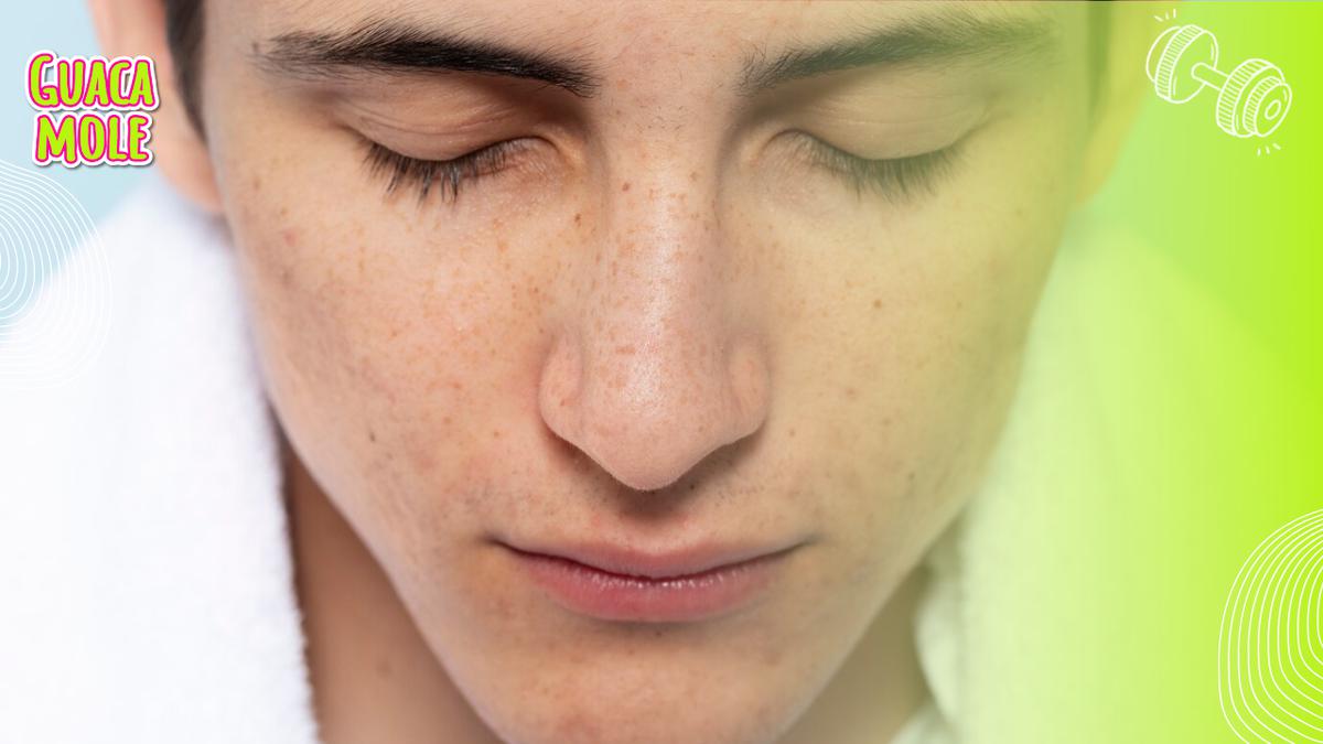 Cómo cerrar los poros abiertos | La constancia es clave para obtener resultados visibles en el cuidado de la piel y evitar los poros abiertos. (Freepik)