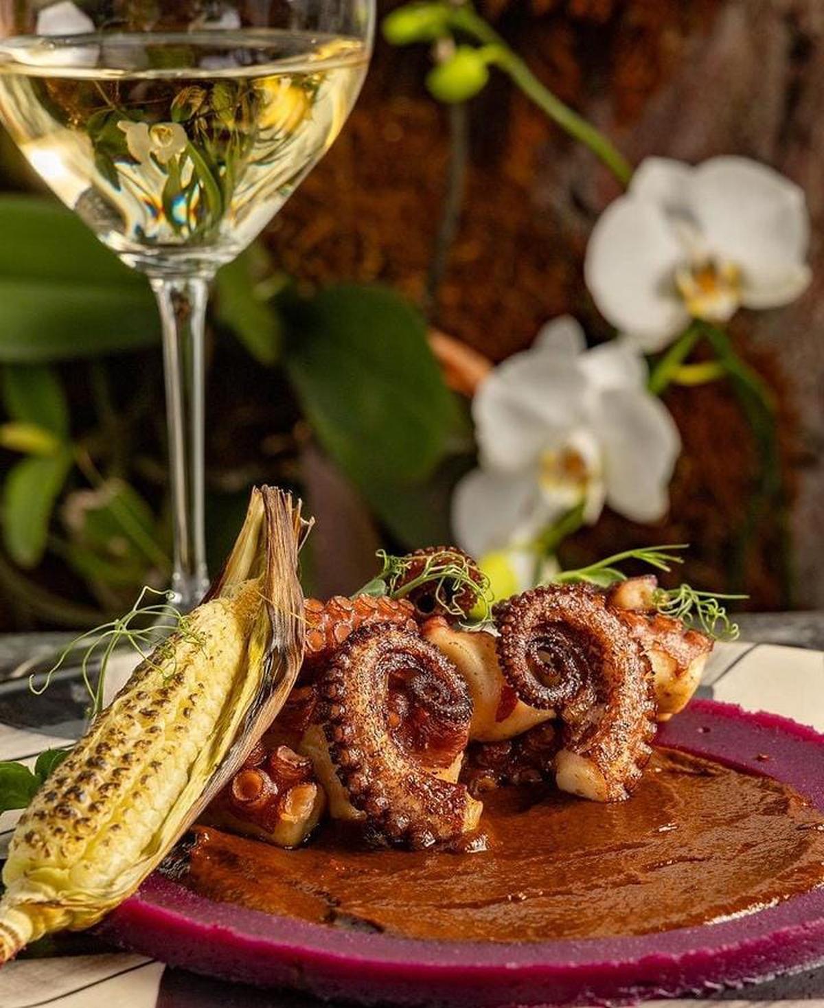 Comida en Bruna restaurante | Comida mexicana reinterpretada por un chef (bruna_mx/Instagram).