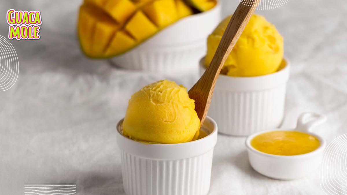 Receta de helado. | No puedes dejar de hacer esta deliciosa receta de helado de mango (Fuente: Freepik).