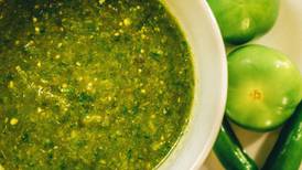 Aprende a preparar estos tres tipos de salsas verdes para tus taquizas
