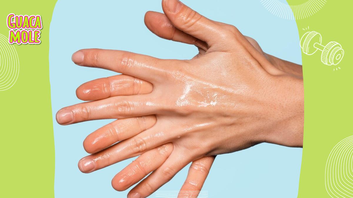 ¿Te sudan mucho las manos? Te decimos cómo acabar con el sudor, según dermatólogos