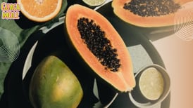 Te contamos cómo puedes usar la papaya para que esos granitos desaparezcan más rápido