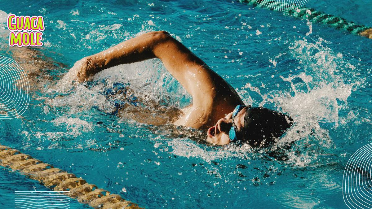 Nadar. | Chécate los beneficios de este deporte, según expertos en la ciencia. (Canva).