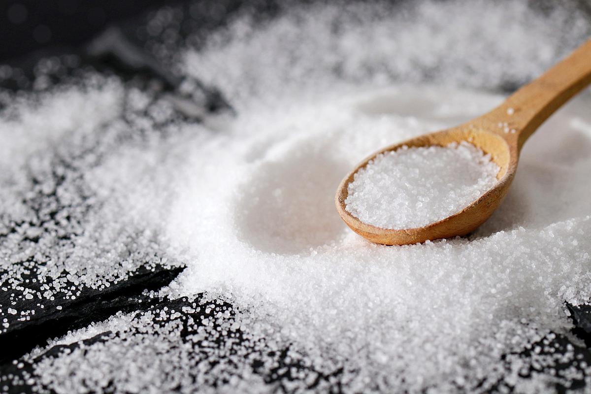Sal de mesa | La sal es un elemento crucial para regular la presión arterial baja (pixabay.com).