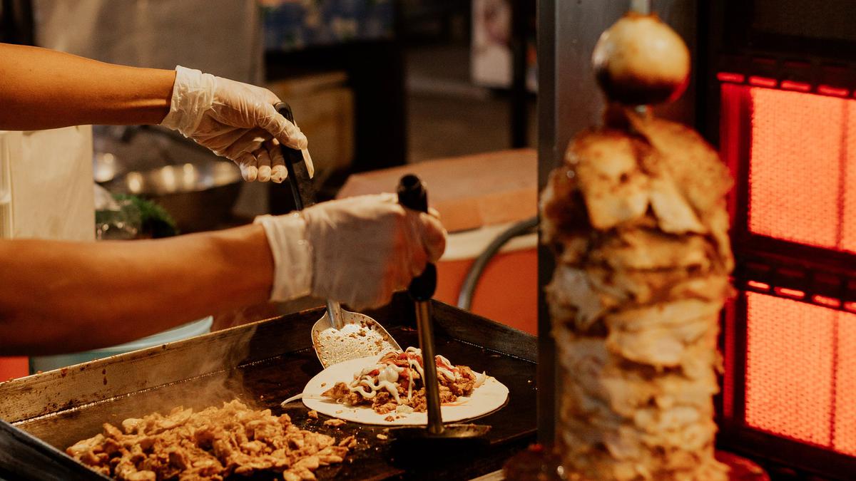 Dos restaurantes para comer shawarma en CDMX. | Si bien hay varias opciones, estos dos lugares se destacan por ser los favoritos de la clientela. (Fuente: Pexels).