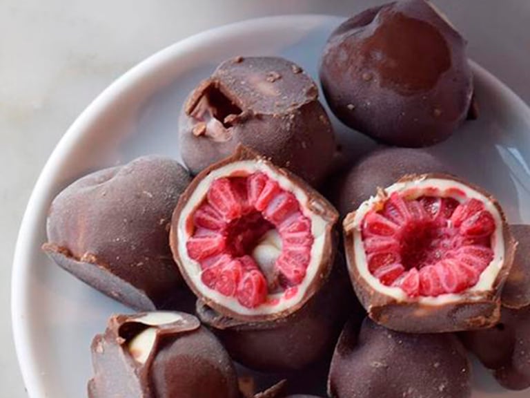 Frambuesas con chocolate.