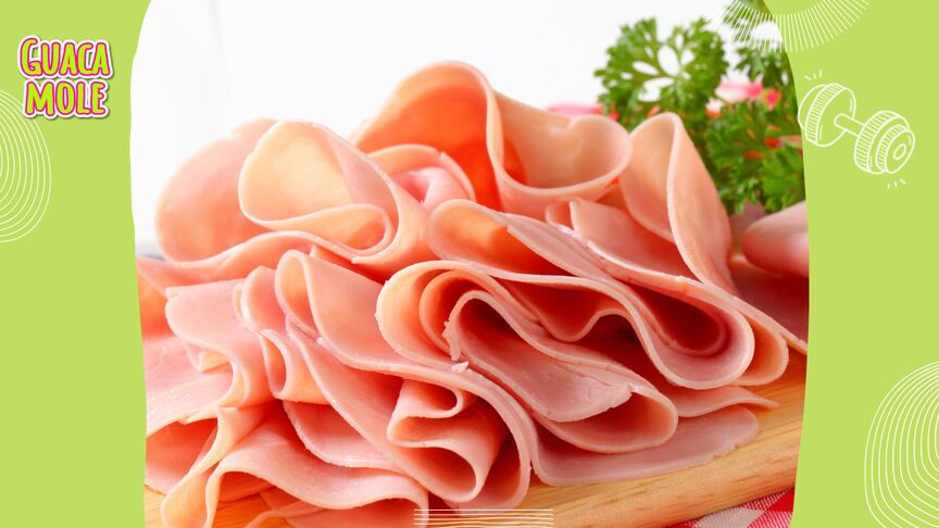 ¿Eres de los que lavan el jamón para quitarle la baba? Aquí te contamos si es seguro consumirlo. (Canva)