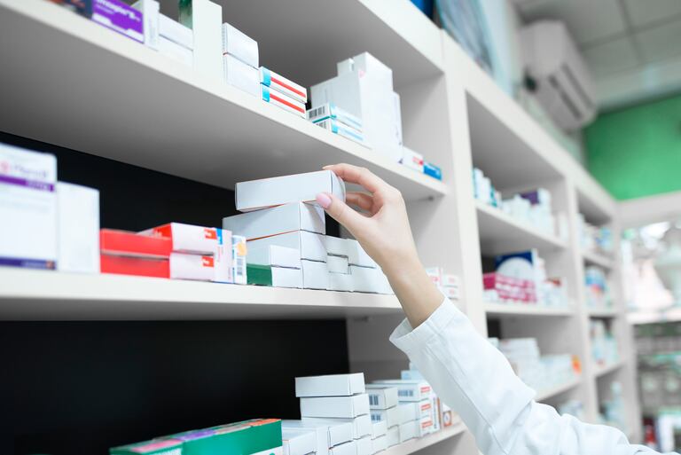 Comprar medicamentos.