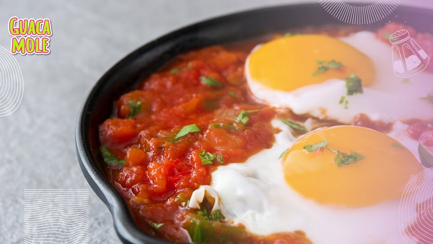 Los huevos con chile rojo te conquistarán por su gran sabor, además, son fáciles de preparar. (Canva)