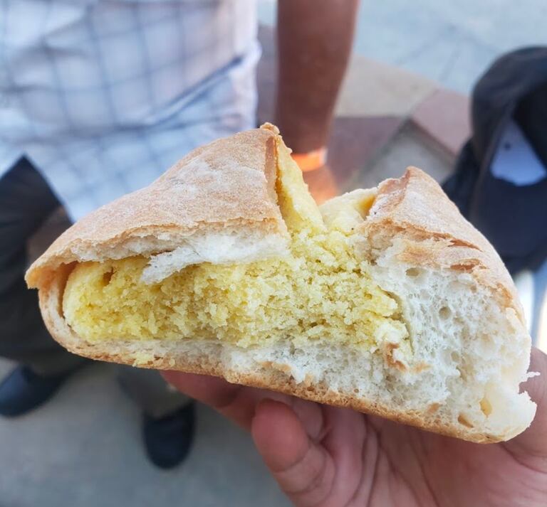 Panadería “El Boleo”, hornea su famoso pan de pitahaya