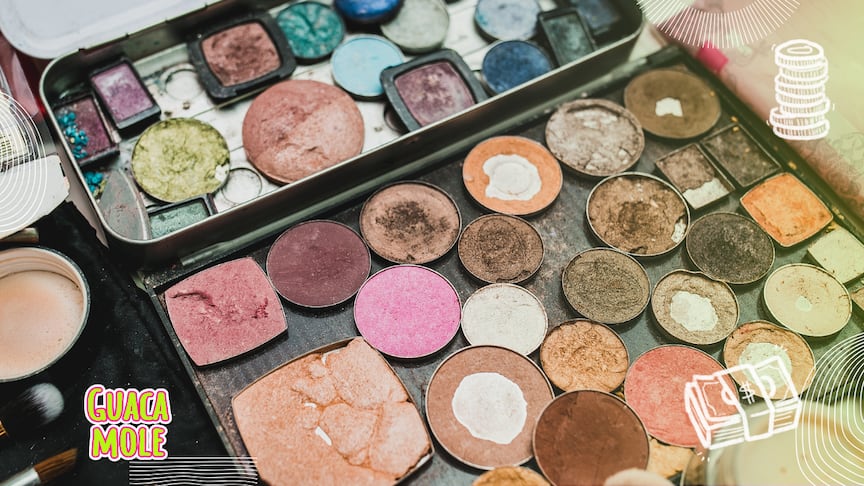 Con los tips de la Cofepris podrás identificar el maquillaje pirata o vencido. Aquí te los contamos. (Canva)