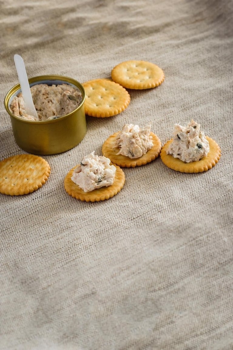 Galletas saladas para acompañar platillos.