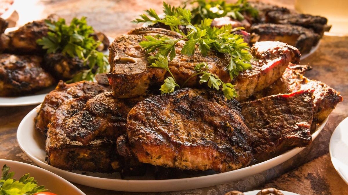 Serás el mejor anfitrión en las fiestas de carne | Los mejores tips para la carne asada perfecta