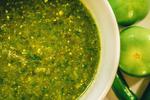 Aprende a preparar estos tres tipos de salsas verdes para tus taquizas